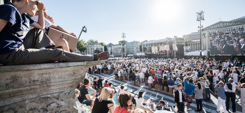 Ingyenes koncertet ad a Hősök terén a Budapesti Fesztiválzenekar szombaton