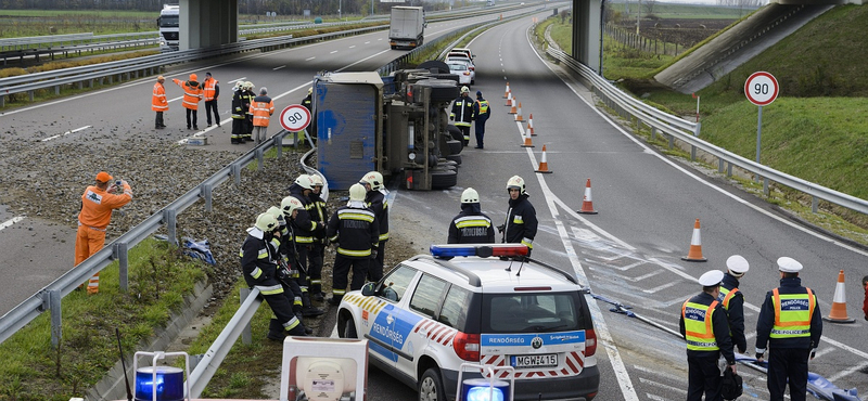 Többször is forgalomkorlátozás lesz az M3-as, M5-ös és M7-es autópályákon