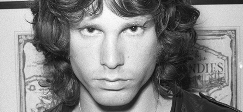 Rocksztárnak költő, költőnek rocksztár – 80 éves lenne Jim Morrison