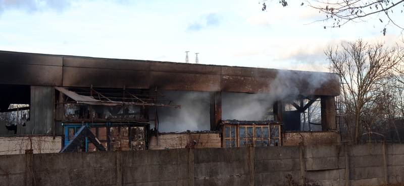 Tűz és robbanás volt Alsózsolca ipari területén