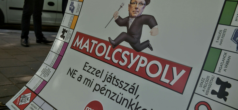 "A pénz túlnyomó többsége Fidesz-közeli vállalkozásokhoz jutott"