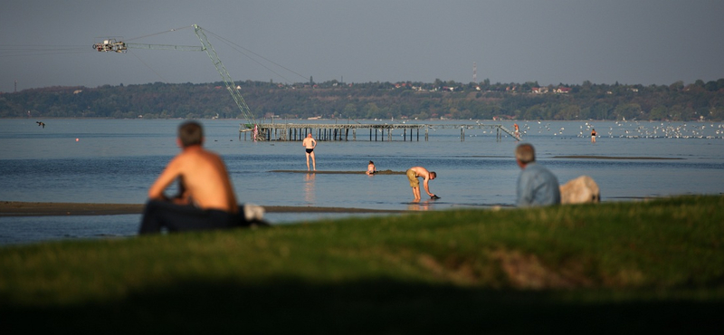 20 fok alá hűlt a Balaton