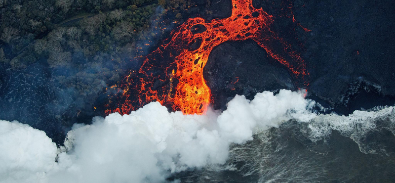 Magyar családokat is evakuáltak a Hawaiin kitört vulkán miatt