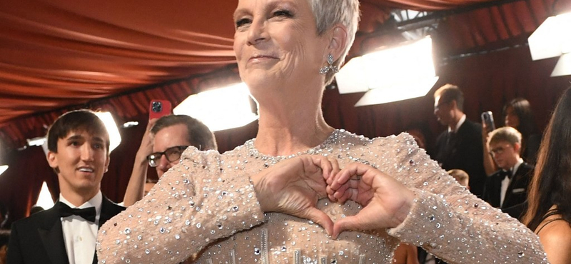 Jamie Lee Curtis végre megkapta az Oscar-díjat