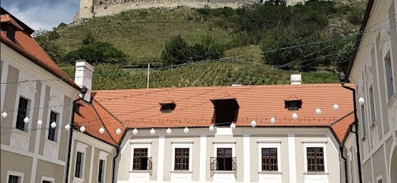 Lemondott Sümeg KDNP-s alpolgármestere, ezzel egy időben feljelentette a fideszes önkormányzatot