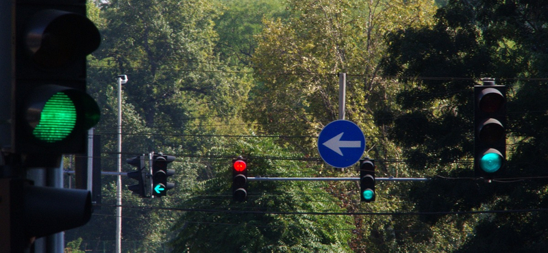 Zuglóban válik valósággá a kamerás jelzőlámpa