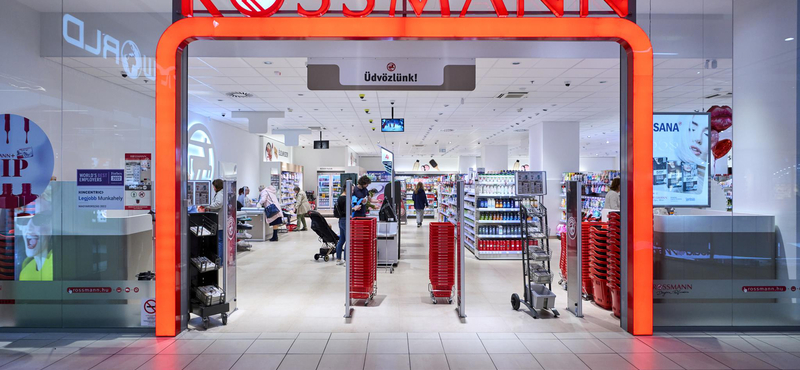 A Lidl után a Rossmann is karácsonyi boltzárat jelentett be