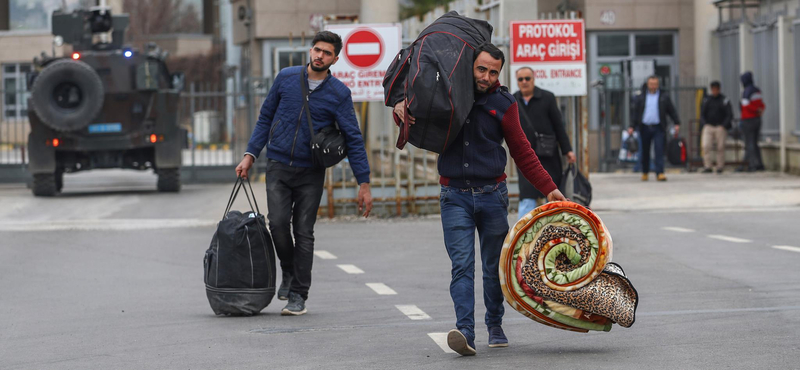 Erdogan már nem tartja vissza a menekülteket, újra áradat indulhat Európa felé