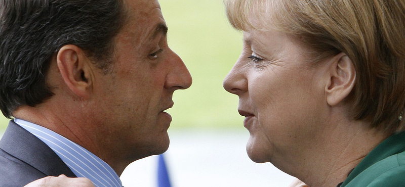 Adósságválság: Merkel és Sarkozy telefonon egyeztet