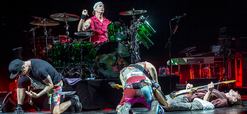 A Red Hot Chili Peppers 140 millió dollárért adja el dalainak jogait