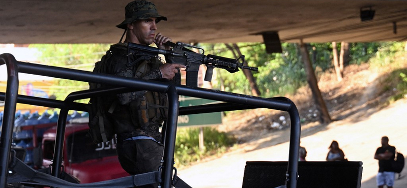 Négy társát gyilkolta meg egy brazil rendőr