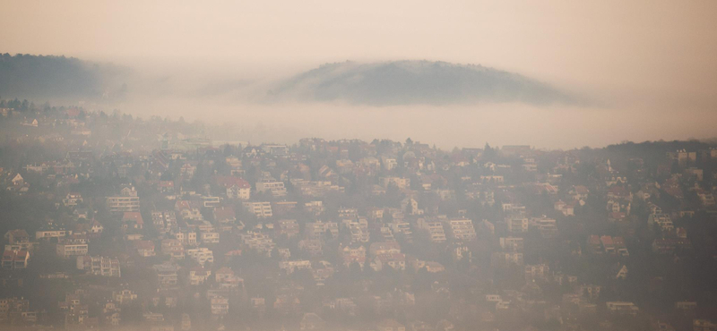 Figyelmeztetést adtak ki a sűrű köd miatt