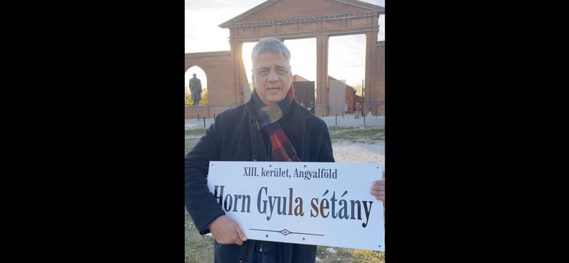 Visszateszik a Horn Gyula sétány tábláit a DK-sok