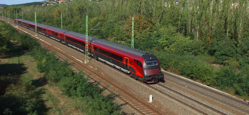 Jó hír a MÁV-tól: vasárnaptól újra járnak a vonatok a győri fővonalon