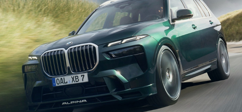 639 lóerős lett a BMW legnagyobb divatterepjárója
