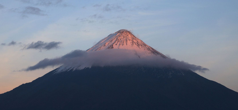 Kitört egy vulkán a koronavírus miatt nehéz helyzetben levő Ecuadorban