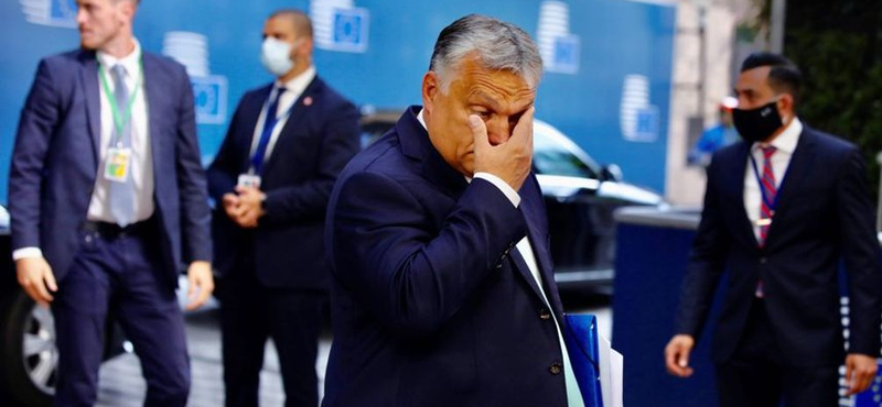 Rogán Antal még mindig többet keres Orbán Viktornál