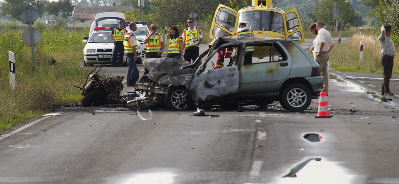 Két gyereket hagyott maga után az 5-ös úton meghalt motoros rendőr