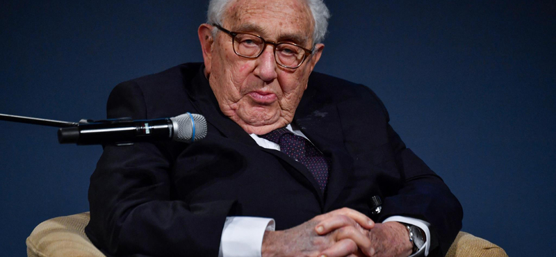 Kissinger: Ukrajnának területekről kellene lemondania Oroszország számára