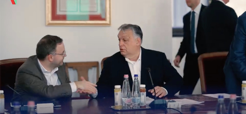 Orbán videót posztolt, de a miniszterelnök nem, csak a hegedű szólal meg