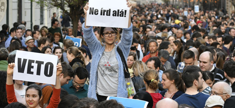 Orbán volt szakkollégiuma is Ádert kérleli