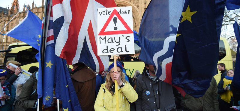 Megszavazta a brit parlament a Brexit halasztásáról szóló javaslatot