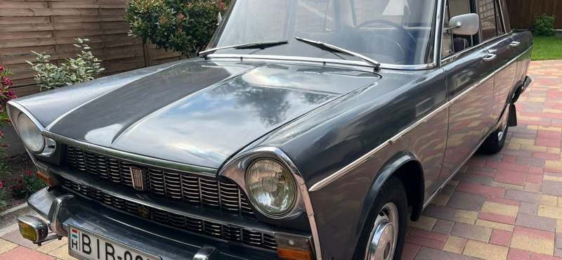 Ritkaság került elő egy kecskeméti garázsból: egy 64 éves Fiat új állapotban