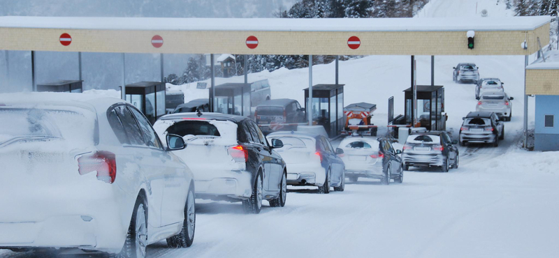 Hogyan vezessünk havon - téli tréning a BMW-vel