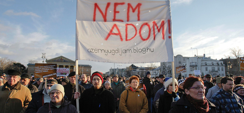 Komoly veszteségek a magánnyugdíjpénztáraknál