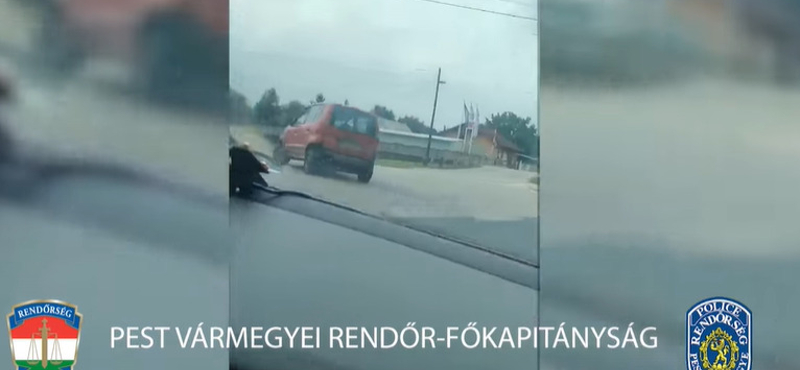 Kis kocsival, de nagy önbizalommal menekült egy autós a rendőrök elől Sülysápon – videó 