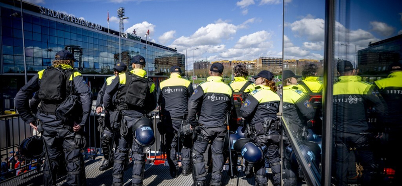 Lefújták a Feyenoord és az Ajax rangadóját, mert a sztrájkoló rendőrök miatt nincs, aki biztosítsa a meccset