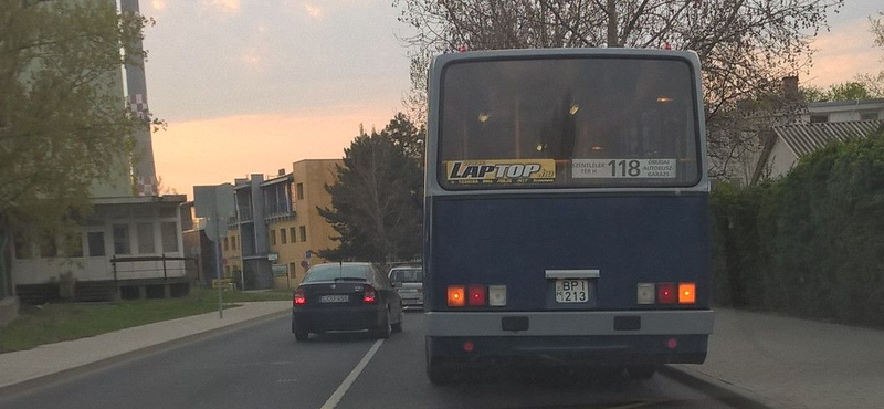 A KRESZ megszegésére kényszerít Óbudán a BKV