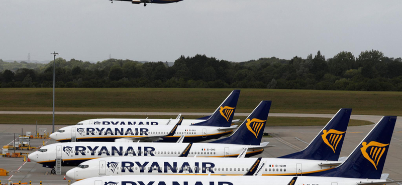 Tömegverekedés volt a Ryanair egyik járatán