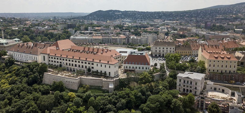 Év elején költözik a Várba Orbán Viktor