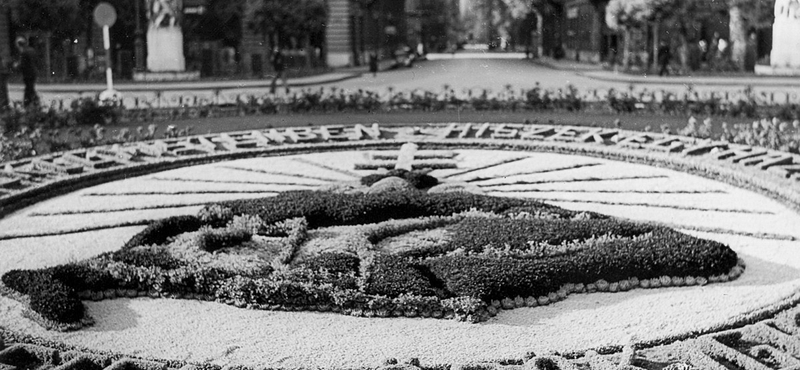 Szabadság tér: a börtöntől a birodalmi sasig