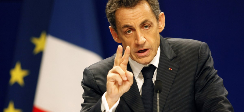 Sarkozy: a kormányoknak kell szabályozni az internetet 