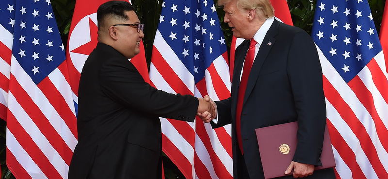 Trump számot cserélt Kim Dzsong Unnal