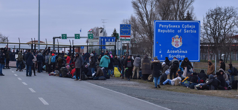 Újabb határátkelőn korlátozzák a Magyarország felé tartó forgalmat