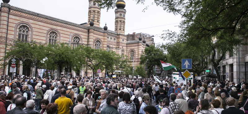 A kirekesztés veszélyére figyelmeztettek az Élet menetén