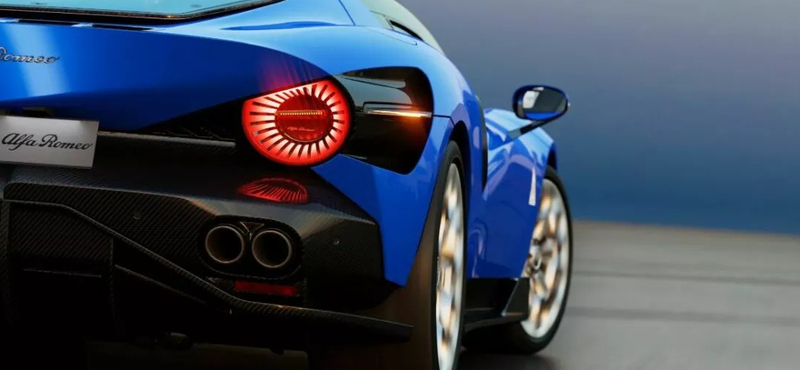 Olasz kékség: igen impozáns az Alfa Romeo biturbó V6-os új szupersportkocsija