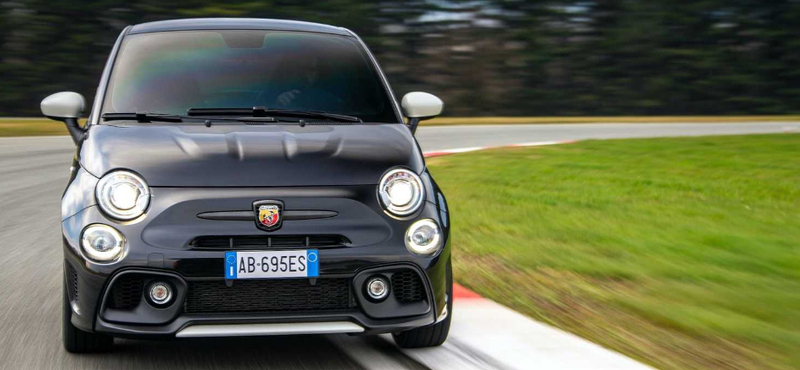 Szupergyors Fiat 500-ast mutatott be az Abarth