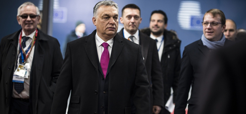 Orbán beszólt az EP-nek és megint benyújtotta a számlát a kerítésért