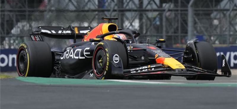 Verstappen Silverstone-ban is legyőzhetetlen volt