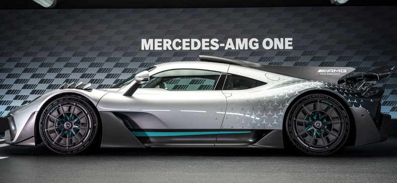 5 motorral és 1063 lóerővel debütált a Mercedes F1 technikás közúti hiperautója