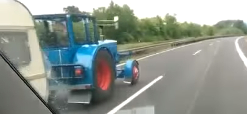 Ettől az előzéstől igencsak meglepődött a sofőr – videó