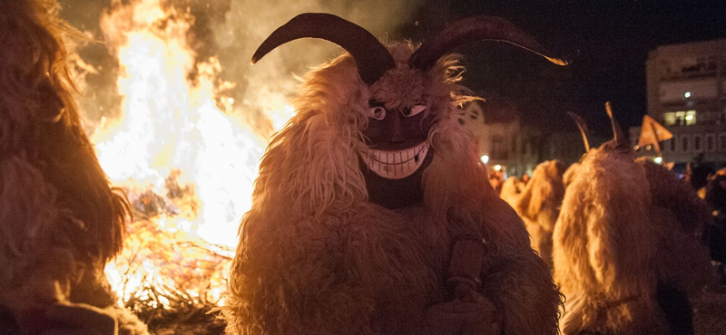 Két és fél ezer busó űzi el a telet Mohácson