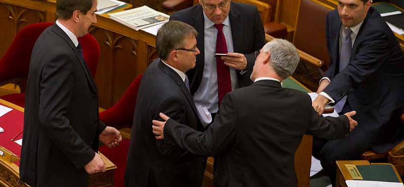 Nem kívánságműsor, kit küld az IMF