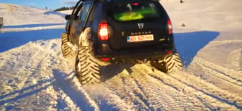 Videó: simán felmegy a sípályán a hernyótalpas Dacia