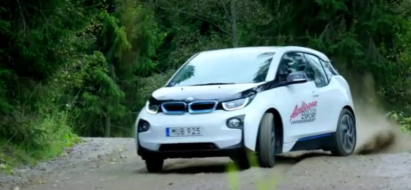 Driftelni is lehet az elektromos BMW i3-mal, mutatjuk