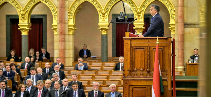 A Fidesz már arról beszél, hogy csúszik az alkotmánymódosítás Vona ultimátuma miatt